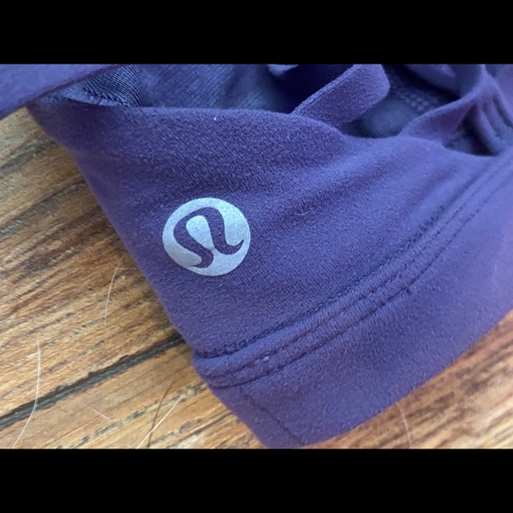COPY - lululemon sports bra - Picture 2 of 3